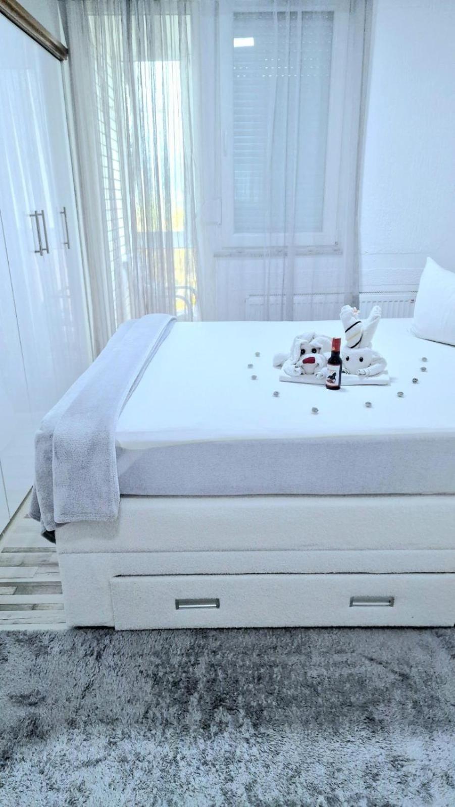 Apartment Sekulic Добой Екстер'єр фото